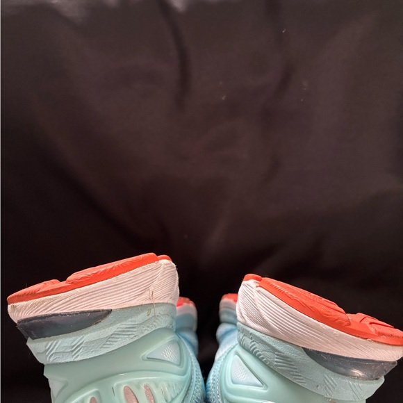 ASICS Running Shoes - Picture 6 of 8